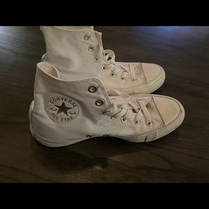 Women’s cream and gold Converse